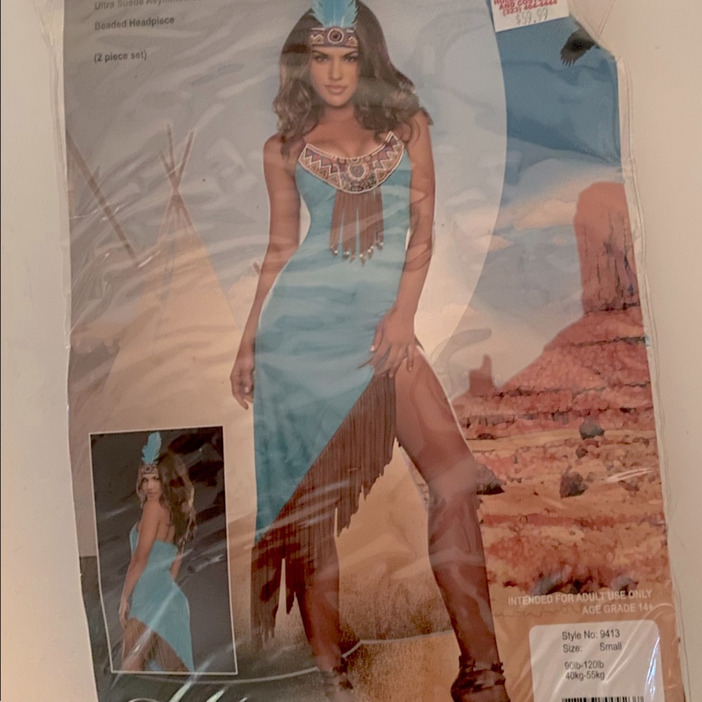 Blue native look with accessories
